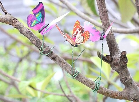 LINGWEI 40-Pieces Garden Butterflies Stakes Waterproof Artificial Butterfly Stakes Plant Stakes Stems Decorations Butterfly Garden Ornament Floral Picks Garden Stakes