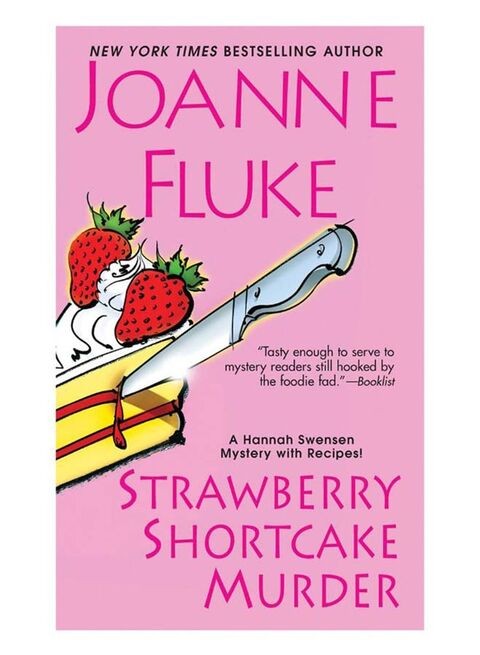 Strawberry Shortcake Murder Paperback English By Joanne Fluke