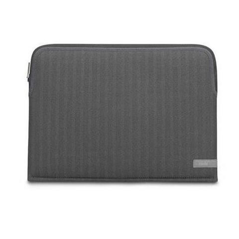 MacBook Pro 13 case in gray from Moshi