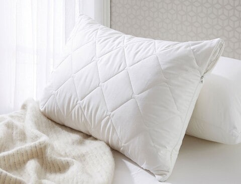 2-Piece Anti-Allergic Quilted Pillow Protector Set Microfiber White 50x75centimeter