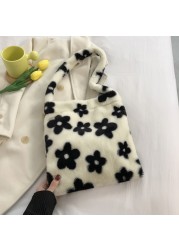 INS Women Flower Print Shoulder Bags Winter New Soft Plush Bucket Bags Female Open Pocket Crossbody Furry Fluffy Tote Bags