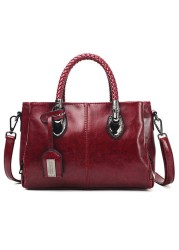 Women's Oil Wax Classic Leather Handbag, Designer Shoulder Bag, Collection 2021