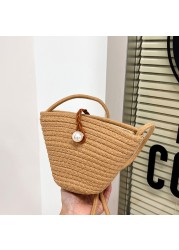 Fashion pearl ladies straw bag 2022 summer new hand-woven straw shoulder bag bohemian beach messenger flap small bucket bag