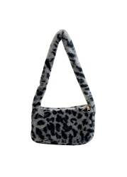 Fashion Women Cow Print Small Shoulder Bags Female Winter Plush Underarm Bags Leopard Zebra Pattern Fluffy Tote Bags Small Purses