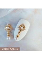 10pcs/lot 3D Luxury Moon Crane Zircon Crystals Rhinestones Pearl Nail Art Jewelry Nail Decorations Accessories Charms Supplies