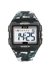 Large numbers easy to read 50m water resistant men digital watch outdoor sports