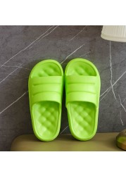 Designer Men Slippers Thick Platform Wo Men Slippers Beach Eva Sandal Lightweight Men Indoor Bathroom Shoes Summer 2021