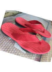 Summer Men Flip Flops Massage Insoles Skid Protective Good Quality Double Sole Soft Comfortable Shoes Large Size Male Shoes Hot Sale