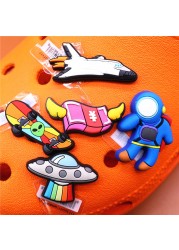 Original Space Alien Designer Shoe Charms 5pcs/lot Croc Buckle Luxury Accessories Rainbow Sun Clog Dog Jewelry Decorations Jibz