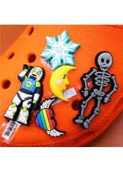 Original Space Alien Designer Shoe Charms 5pcs/lot Croc Buckle Luxury Accessories Rainbow Sun Clog Dog Jewelry Decorations Jibz