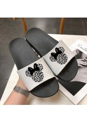 Women Cartoon Slippers Summer Indoor Slippers Cute Animal Beach Flip Flops Bathroom Home Slippers Non-slip Bathroom Home Slides