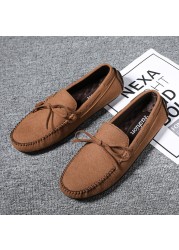 Men Loafers Suede Leather Moccasins Classic Casual Shoes Slip On Walking Shoes Comfortable Non-slip Driving Shoes Men's Shoe