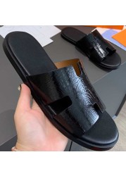 2022 summer luxury designer men leather flat sandals flat open toe comfort elegant wide fit mule slippers flip flop shoes 38-46