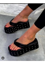 New Large Women's Slippers 2022 Summer New Muffin Thick Bottom Clip Toe Herringbone 43 Black Sandals