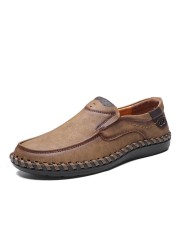 BTMOTTZ - Men's Genuine Leather Moccasin Shoes, Fashionable Driving Shoes, Breathable, No Laces, Size 38-48