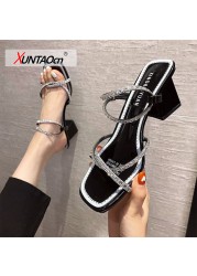 صنادل حريمي 2022 أحذية حريمي صيفية بكعب شفاف حريمي بيج موضة جديدة Zapatillas Mujer Casa Sapato Feminino