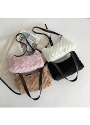 Women Fashion Plush Faux Fur Bag Diamond Lattice Shoulder Bag Autumn Winter Zipper Cloud Pure Color Brand Designer Handbags