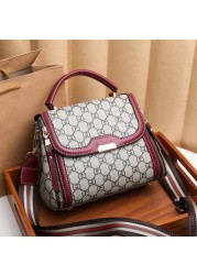 Ladies' style shoulder bag fashion wild wide shoulder strap handbag European and American retro printing messenger bag