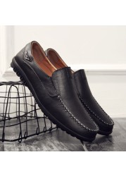 Genuine Leather Men Casual Shoes Brand 2020 Italian Men Shoes Moccasins Breathable Slip On Black Driving Shoes Plus Size 37-47