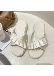 Summer ladies outdoor shopping flat slippers simple high platform open toe slides women flounce cloth soft soles walking shoes