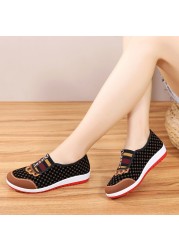 Spring new old Beijing canvas shoes women's soft bottom non-slip middle-aged elderly leisure clot shoes slip-on flat mom shoes