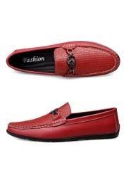 Spring 2022 peas shoes men's leather casual leather shoes driving soft-soled men's shoes red pedal lazy