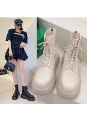 Leather Ankle Boots Women Chelsea Boots Plush Lining Warm Soft Sole Ladies Round Chunky Lace-up Winter Female Platform Shoes