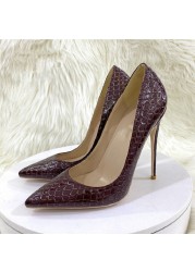 Spring snakeskin pattern pointed toe soft leather shallow stiletto work shoes party dress all-match large size women's shoes