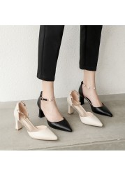 Leather Korean version 2022 spring and autumn new fashion ladies high heels pointed toe shallow mouth thick heel hollow shoes