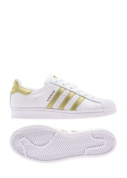 حذاء رياضي أبيض Superstar من adidas Originals