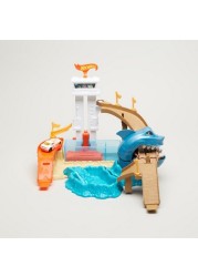 Hot Wheels Color Shifters Sharkport Showdown Playset