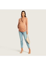 Love Mum Solid V-neck Maternity T-shirt with Long Sleeves