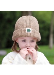 Autumn Winter Solid Color Baby Knitted Warm Hat Soft Casual Hemming Hat Kids Girls Boys Frog Label Beanies Clothes