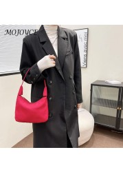 Women Shoulder Bag Zipper Crossbody Bag Solid Color Small Designer Crescent Shape Clutch Bag Multifunctional Ladies Handbag