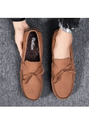 Men Loafers Suede Leather Moccasins Classic Casual Shoes Slip On Walking Shoes Comfortable Non-slip Driving Shoes Men's Shoe