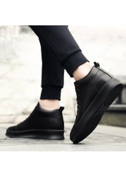 High Quality All Black Men's Leather Casual Shoes Increase Simple Pure Black Sneakers Fashion Breathable Sneakers Fashion Flats