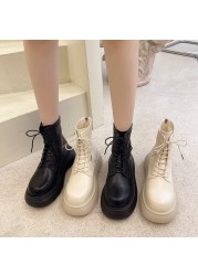 Leather Ankle Boots Women Chelsea Boots Plush Lining Warm Soft Sole Ladies Round Chunky Lace-up Winter Female Platform Shoes