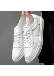 Spring new white shoes men's shoes tide wild men's Korean casual shoes genuine white formal shoes lace up student sneakers