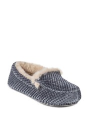 Totes Isotoner Ladies Textured Velour Moccasin Slippers