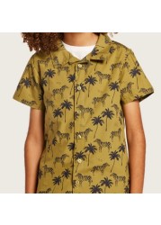 Juniors Printed Shirt with Short Sleeves and Button Closure