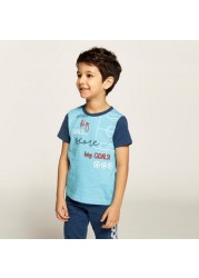 Juniors Graphic Print T-shirt and Printed Pyjama Set