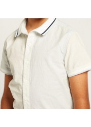 Juniors Textured Shirt with Short Sleeves and Button Closure