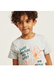 Juniors Graphic Print T-shirt with Short Sleeves