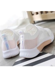 Women's shoes 2021 spring new white breathable sports mesh versatile summer hollow walking flying woven non-slip ladies sneakers