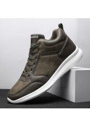 Leather Shoes Men High Quality Outdoor Casual Shoes Sneakers Lightweight Breathable Sneakers Men Walking Shoes Tenis Masculino