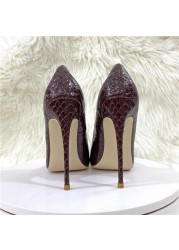 Spring snakeskin pattern pointed toe soft leather shallow stiletto work shoes party dress all-match large size women's shoes