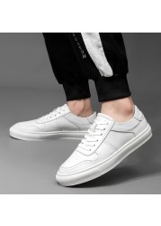 Spring new white shoes men's shoes tide wild men's Korean casual shoes genuine white formal shoes lace up student sneakers