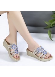 2022 Rimocy Fashion Crystal Wedge Heel Sandals Women Platform Chunky Platform Stiletto Gold Shiny Mid Heel Sandals