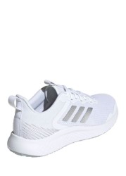 حذاء رياضي أبيض Fluidstreet من Adidas