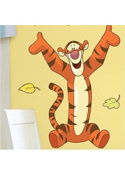 Roommates Winnie Tigger Wall Decal (63 x 79 cm)